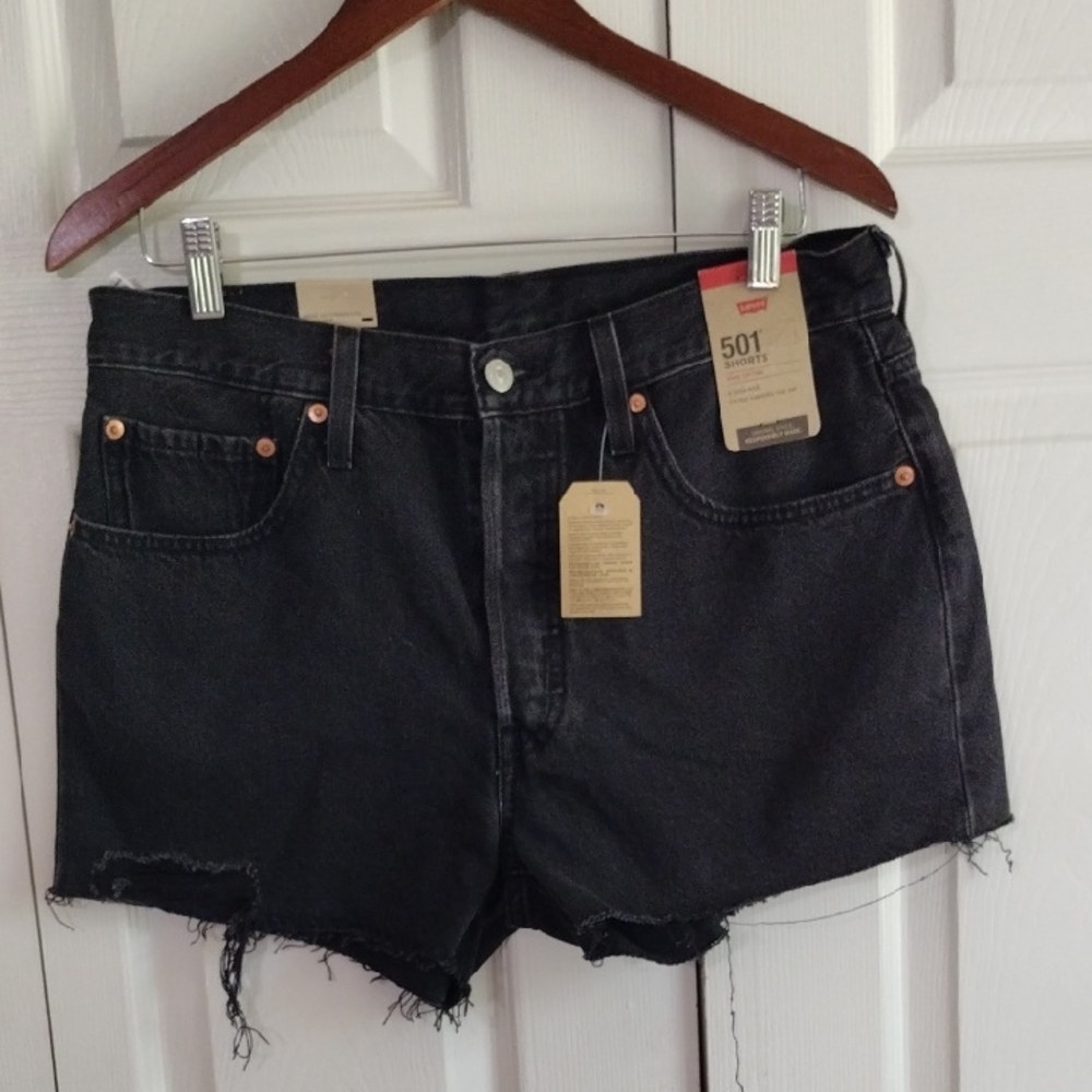501 Levi's New Black 2 Inch Inseam Size 31
